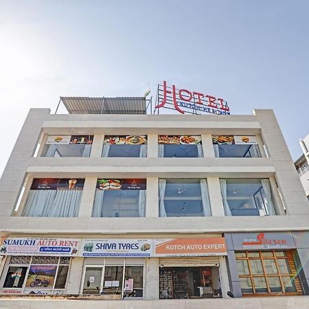 Kutch Heritage Hotel Гандхидхам Экстерьер фото